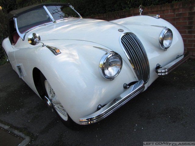 1952-jaguar-xk120-ots-095.jpg