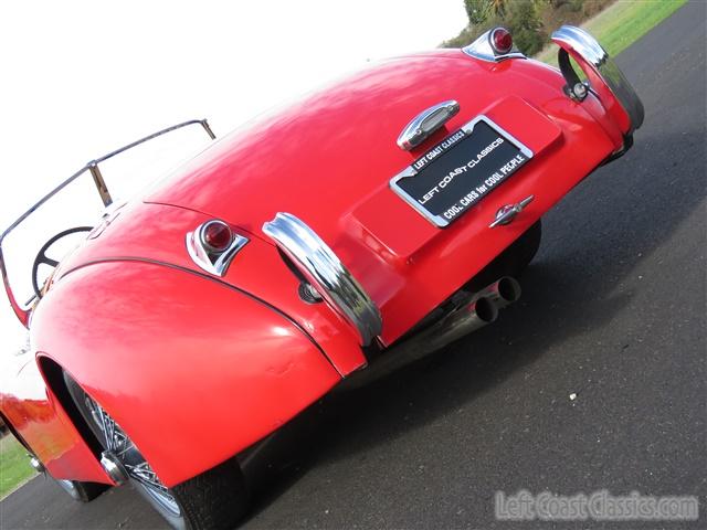 1953-jaguar-xk-120-073.jpg