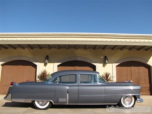 1954-cadillac-fleetwood-033.jpg