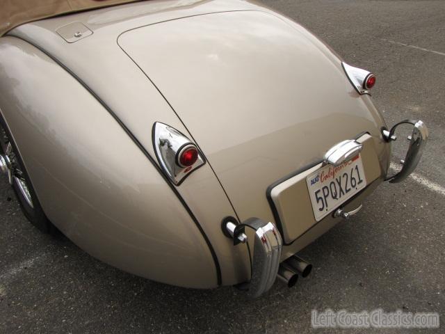 1954-jaguar-xk-120-598.jpg