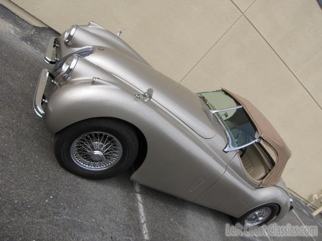 1954-jaguar-xk-120-675.jpg