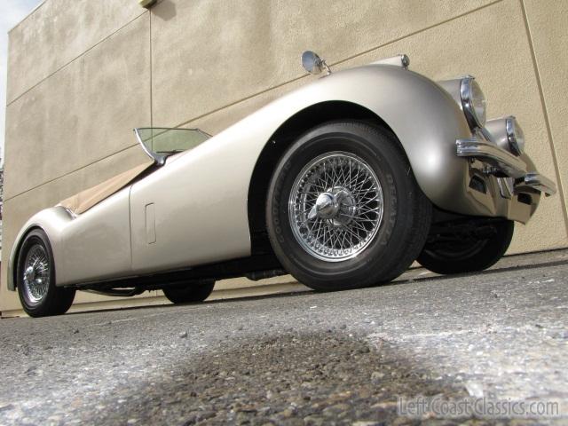 1954-jaguar-xk-120-712.jpg