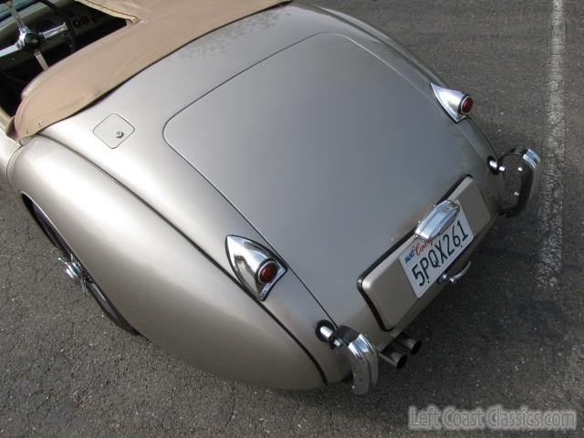 1954-jaguar-xk-120-733.jpg