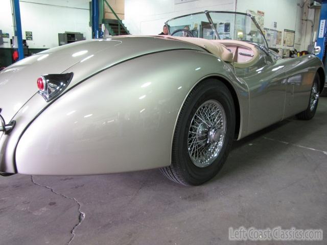 1954-jaguar-xk-120-801.jpg