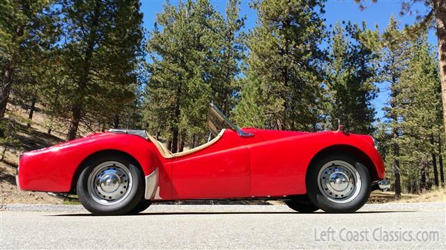 1954-triumph-tr2-roadster-026.jpg