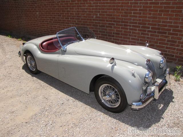 1956-jaguar-xk140-se-776.jpg