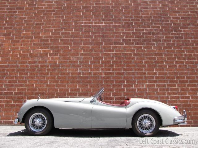 1956-jaguar-xk140-se-811.jpg