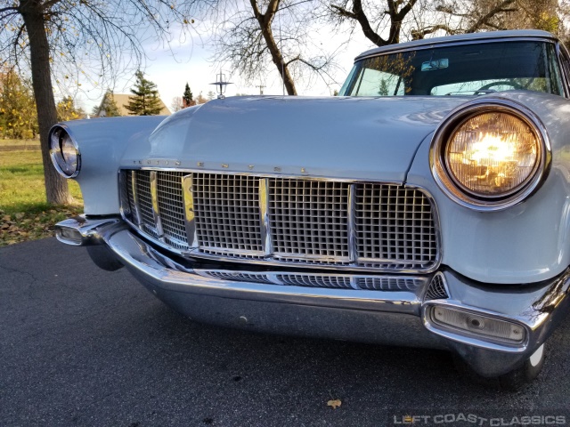 1956-lincoln-continental-032.jpg