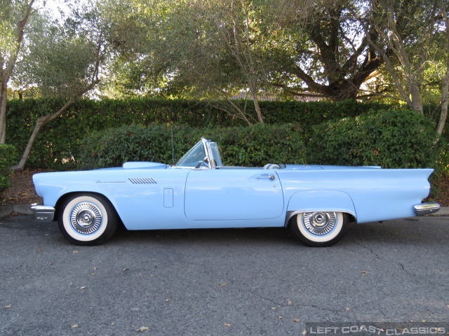 1957-ford-thunderbird-blue-011.jpg