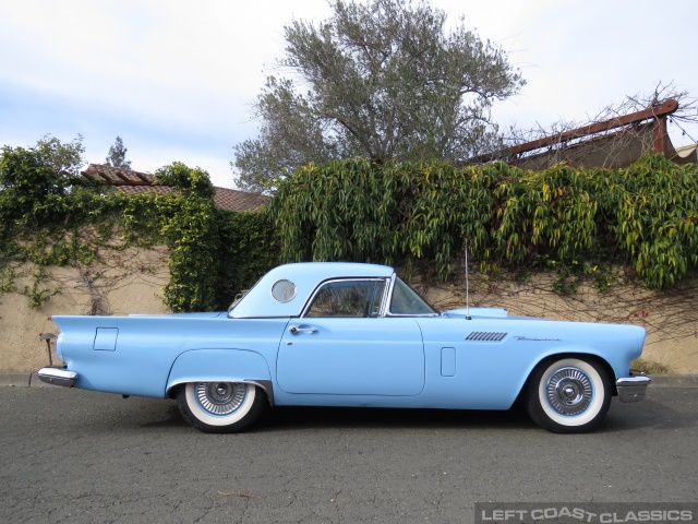 1957-ford-thunderbird-blue-029.jpg