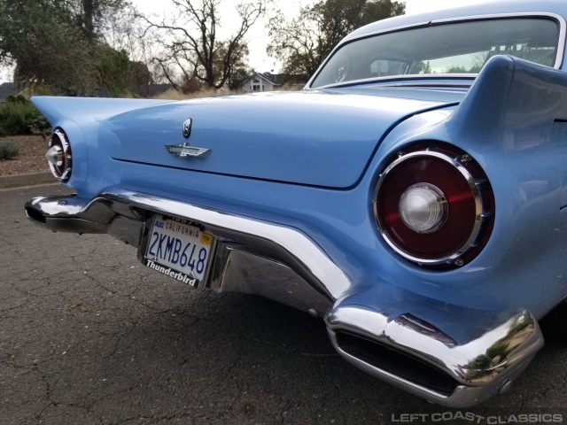 1957-ford-thunderbird-blue-044.jpg