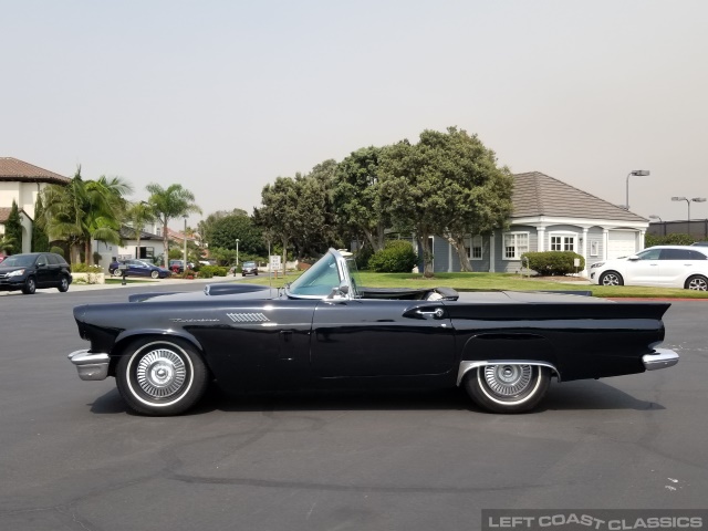 1957-ford-thunderbird-007.jpg