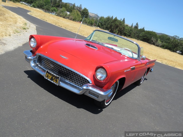 1957-ford-thunderbird-red-002.jpg