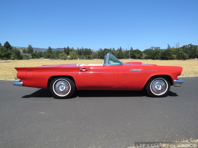 1957-ford-thunderbird-red-029.jpg