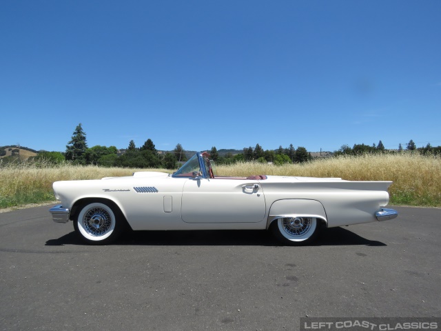 1957-ford-thunderbird-005.jpg