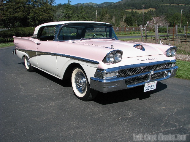 1958-ford-fairlane-skyliner-0228.jpg