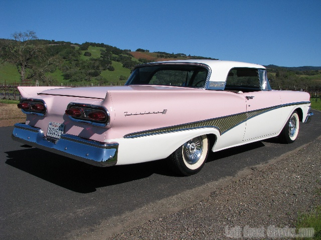 1958-ford-fairlane-skyliner-0258.jpg