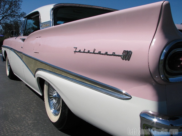 1958-ford-fairlane-skyliner-0217.jpg