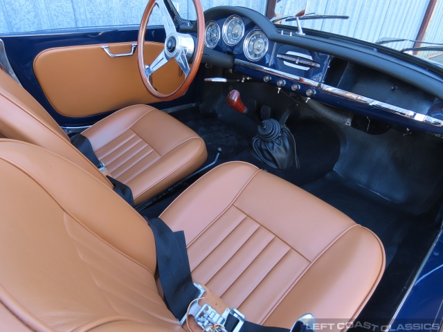 1959-alfa-romeo-giulietta-spider-149.jpg