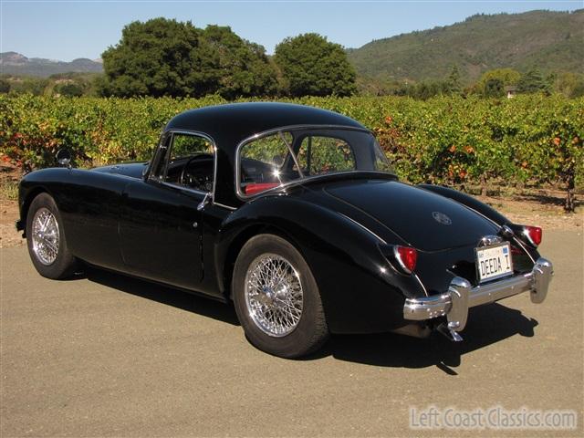 1959-mga-coupe-009.jpg