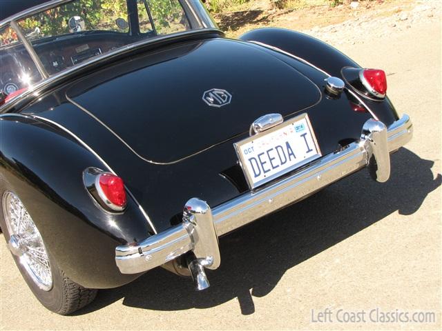 1959-mga-coupe-085.jpg