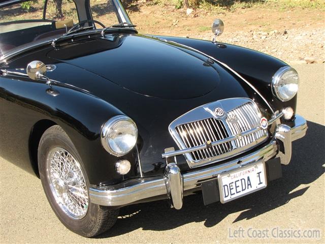 1959-mga-coupe-091.jpg