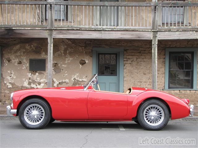 1959-mga-roadster-011.jpg