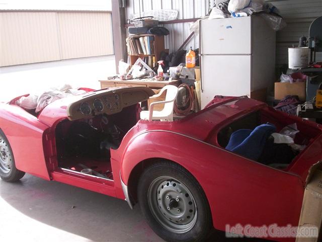 1959-triumph-tr3-restoration-025.jpg