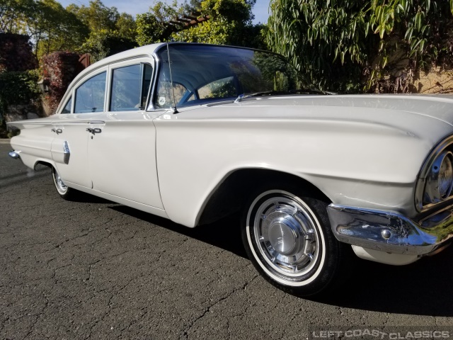 1960-chevrolet-biscayne-051.jpg