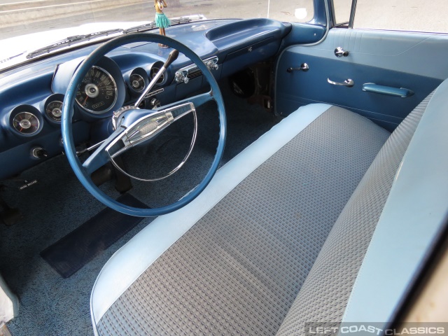 1960-chevrolet-biscayne-077.jpg