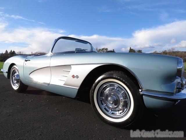 1960-chevrolet-corvette-c1-073.jpg