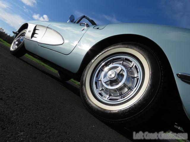 1960-chevrolet-corvette-c1-083.jpg