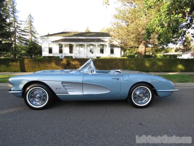 1960-chevrolet-corvette-c1-239.jpg