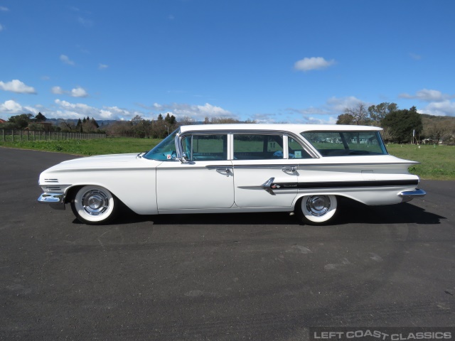 1960-chevrolet-nomad-023.jpg