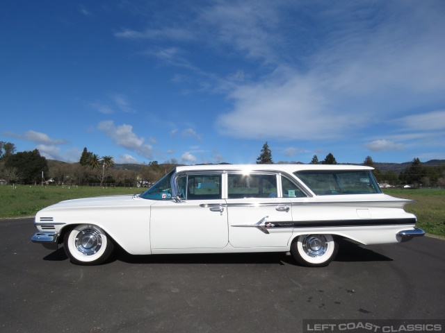 1960-chevrolet-nomad-024.jpg