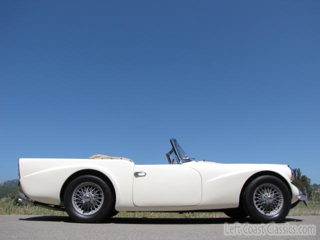 1960-daimler-dart-sp250-044.jpg