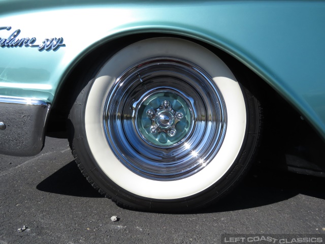 1960-ford-fairlane-500-090.jpg