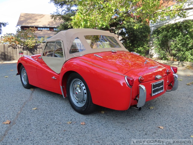 1960-triumph-tr3-023.jpg