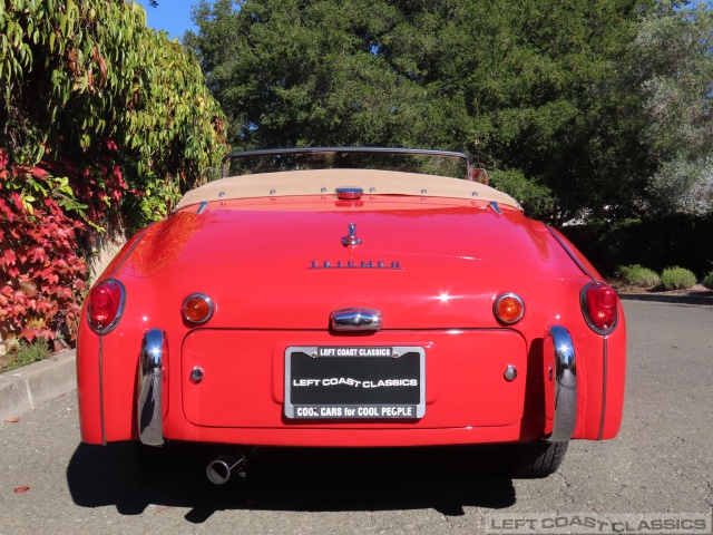 1960-triumph-tr3-024.jpg