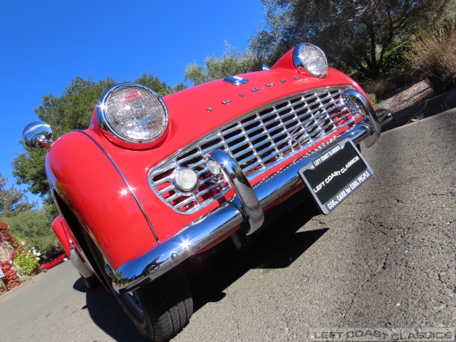 1960-triumph-tr3-056.jpg