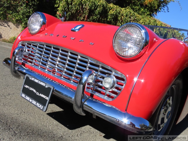 1960-triumph-tr3-057.jpg