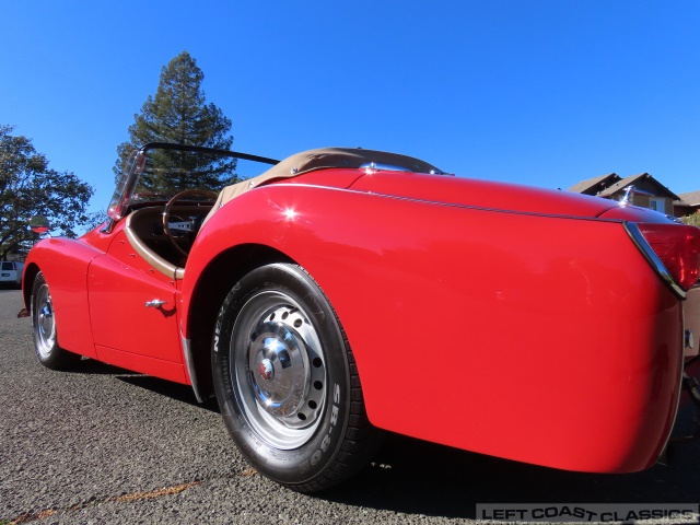 1960-triumph-tr3-075.jpg