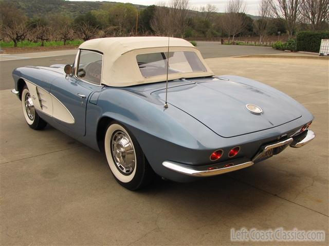 1961-corvette-convertible-014.jpg