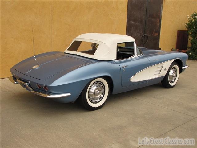 1961-corvette-convertible-018.jpg