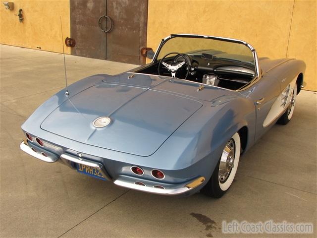 1961-corvette-convertible-020.jpg