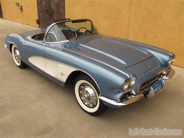 1961-corvette-convertible-030.jpg