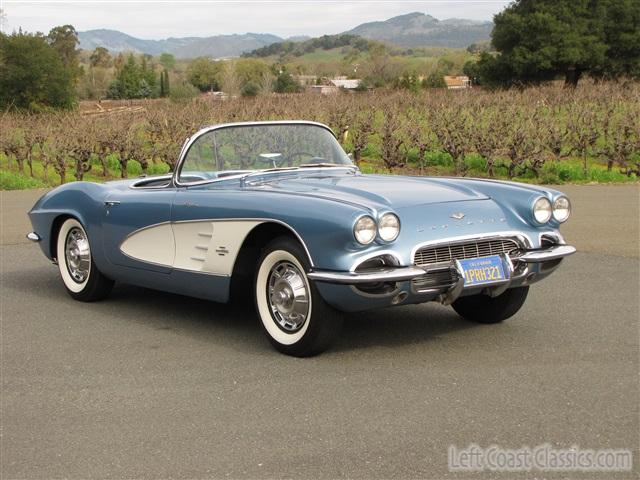 1961-corvette-convertible-034.jpg