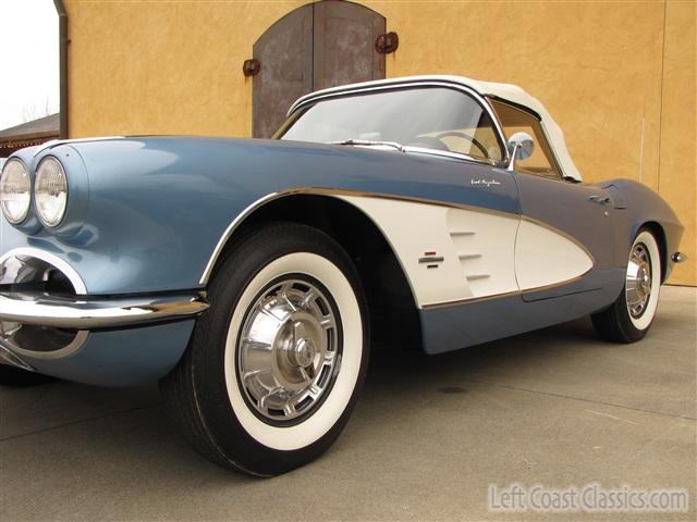 1961-corvette-convertible-049.jpg