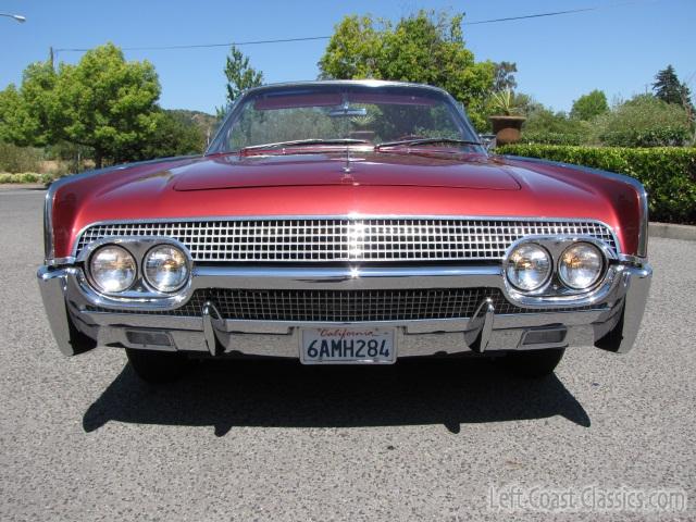 1961-lincoln-continental-convertible-369.jpg