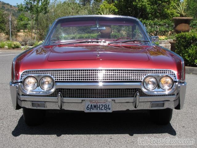 1961-lincoln-continental-convertible-374.jpg